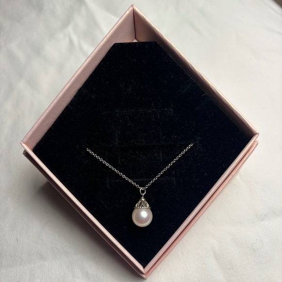 Tiffany & Co Sterling Silver Pearl Pendant Necklace - Picture 3 of 5